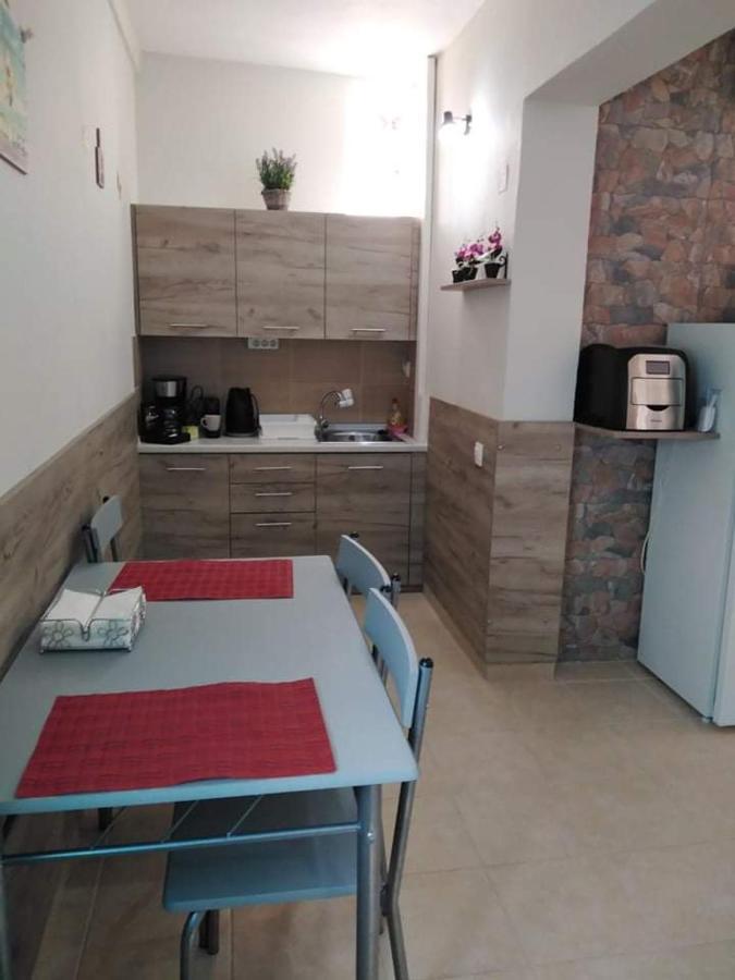Apartament Stergio's *